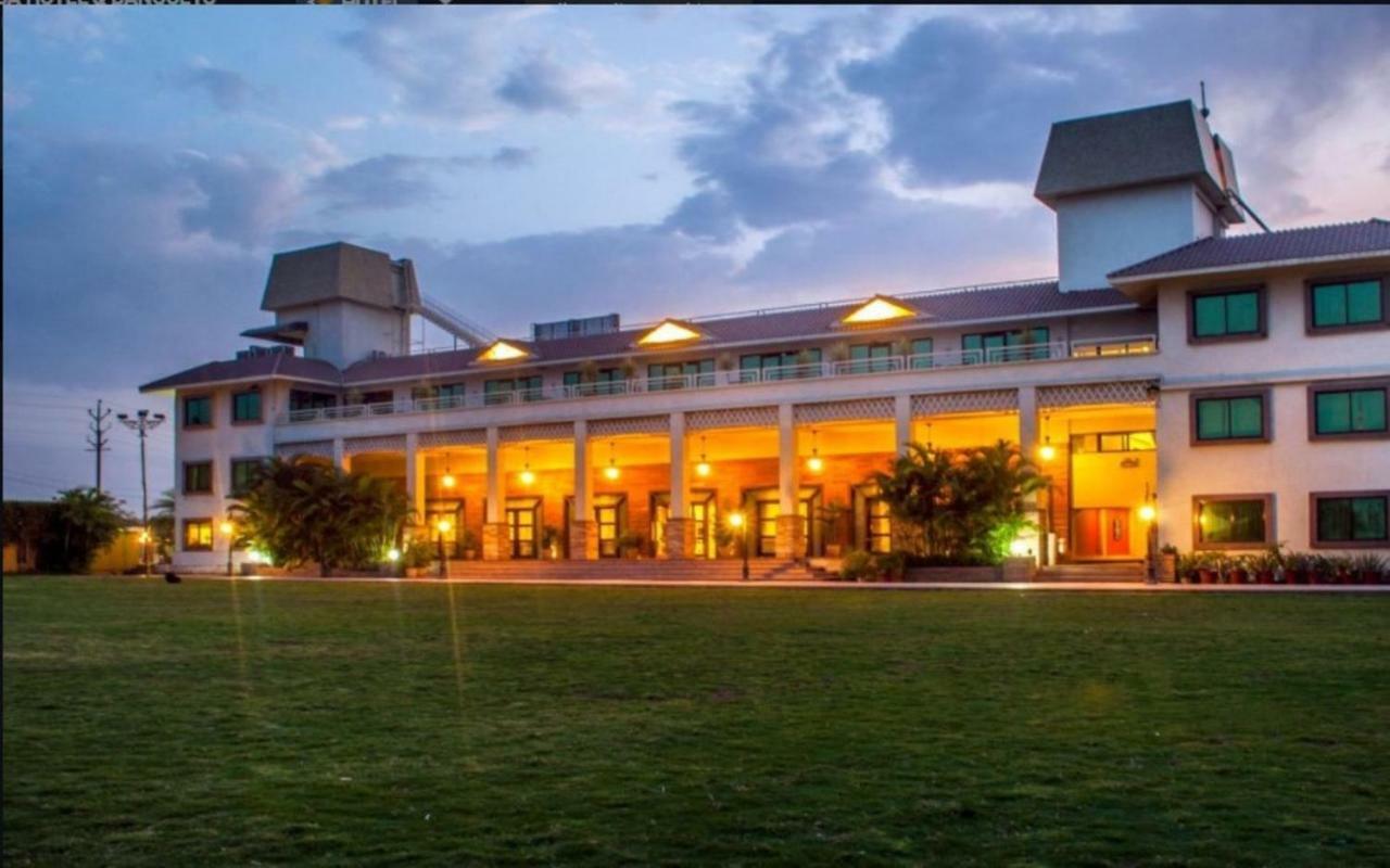 Jalsa Resort อินดอร์ ภายนอก รูปภาพ